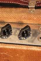 1957-Deluxe-Amp-TW