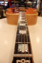1957-J200-BLD