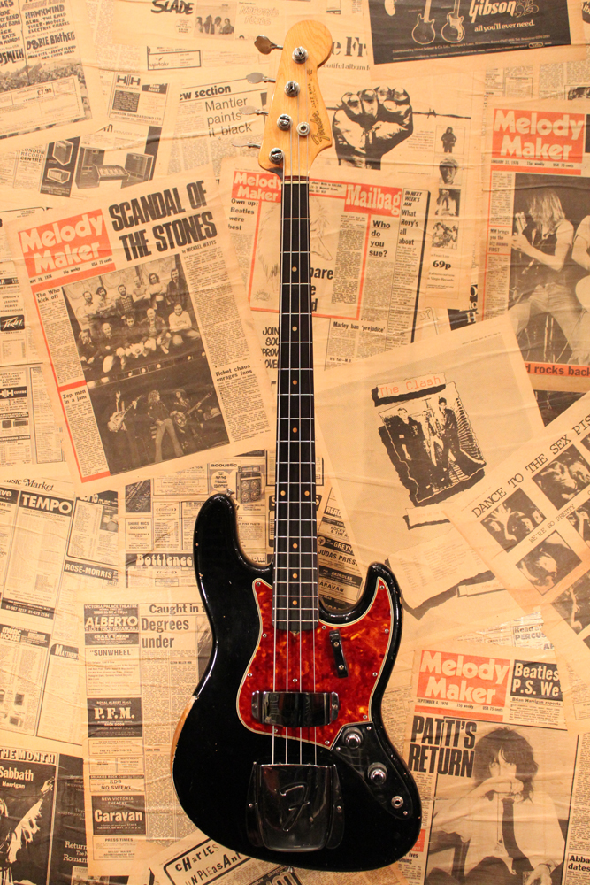 Fender Japan Jazz Bass スタックノブ Jシリアル