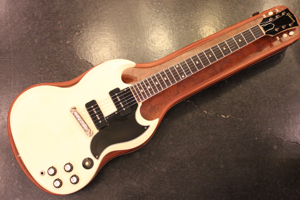 ホワイト SGスタイル エレキギター 楽天市場】エレキギター 初心者セット Blitz BSG-STD/WH SG