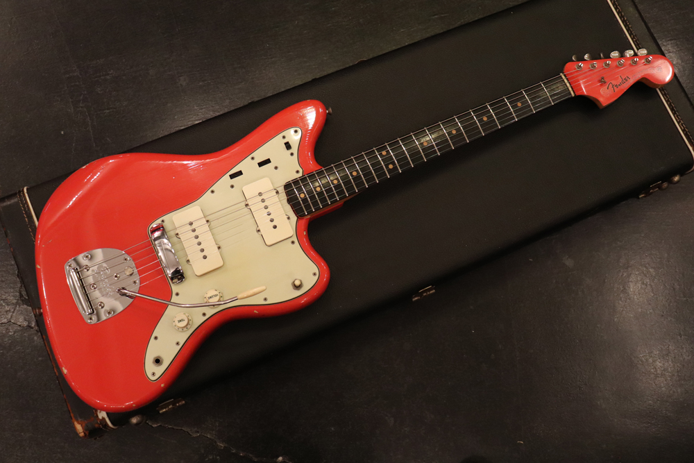 fender JAPAN JAZZMASTER  フィエスタレッド レリック fender JAPAN JAZZMASTER フィエスタレッド レリック - メルカリ