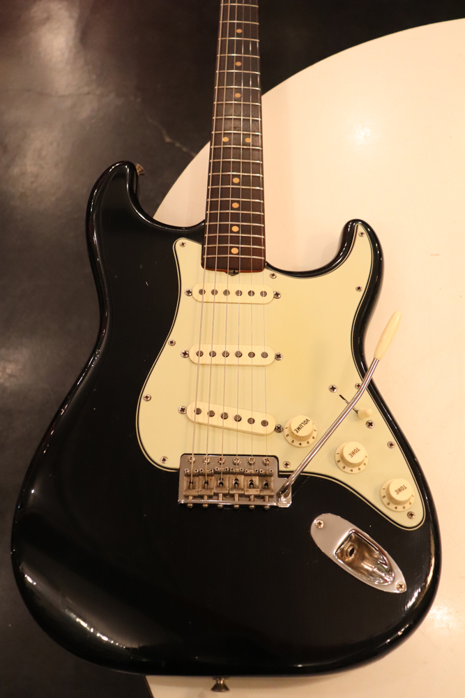 Fender 1964y[Stratocaster[“Original Black Finish with Near Mint
