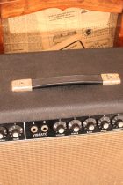 1965-Deluxe-Amp-BLK2