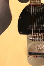 1965-Mosrite-Ventures-MkII-WH