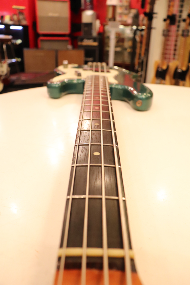Fender 1965y[Precision Bass[“Lake Placid Blue” | GUITAR TRADERS TOKYO
