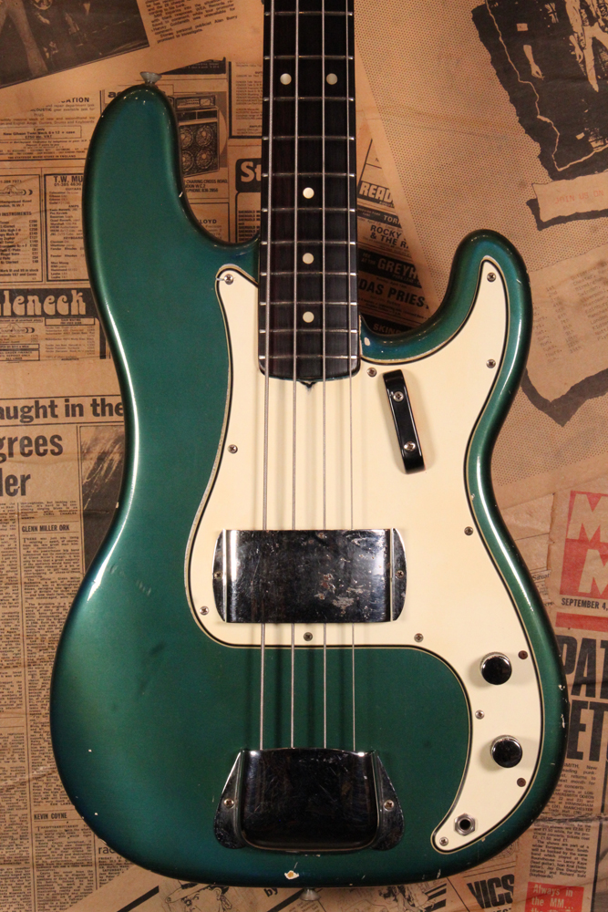 古そうなプレシジョンベース Fender Custom Shop”Limited Edition Precision Jazz Bass -Aged