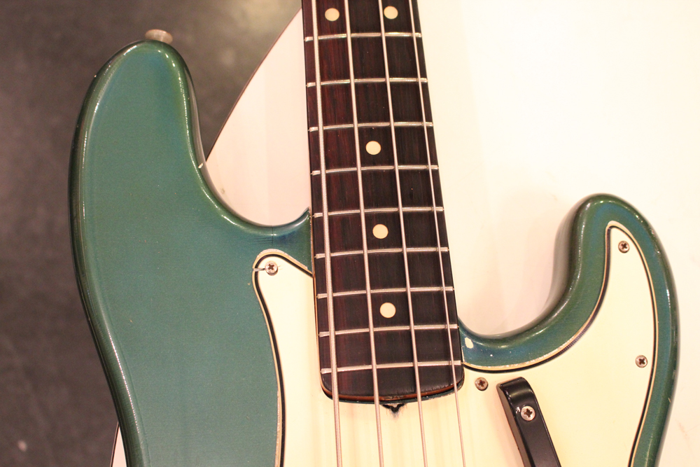 ベース Fender USA Fender Precision Bass Special Fender 1965y[Precision Bass[“Lake Placid Blue” | GUITAR TRADERS TOKYO
