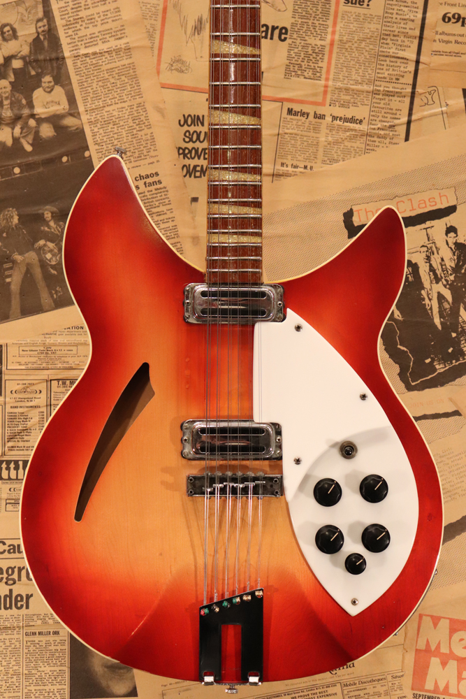 Rickenbacker 360 タイプ 機材のこと】Rickenbacker 360 Jet glo｜ふらんく