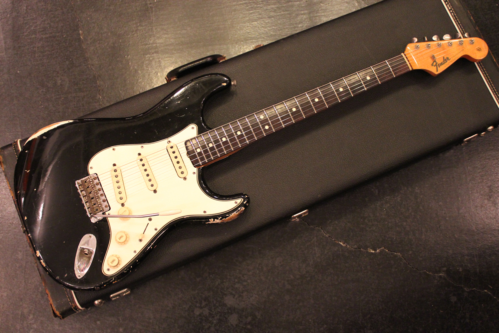 Fender 1965y[Stratocaster[“Original Black” | GUITAR TRADERS