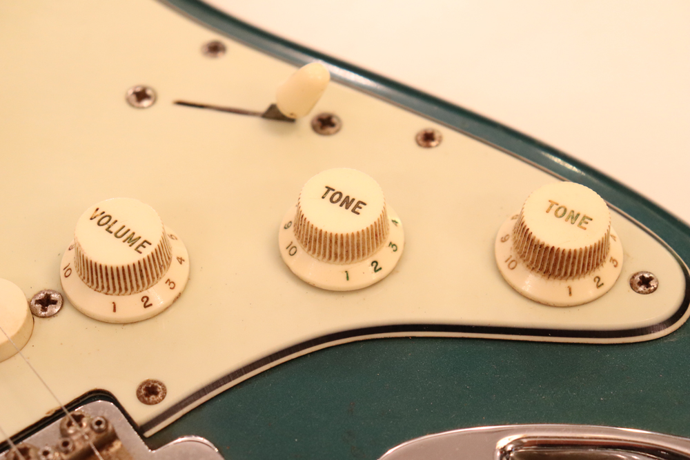 ギター PlazmaPedal Zzombee Filtremulator • Custom Shop • 8-Beet Skull – Beetronics