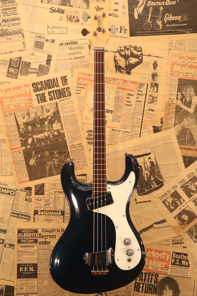 1966-Mosrite-Ventures-Bass-Blue-TO0030