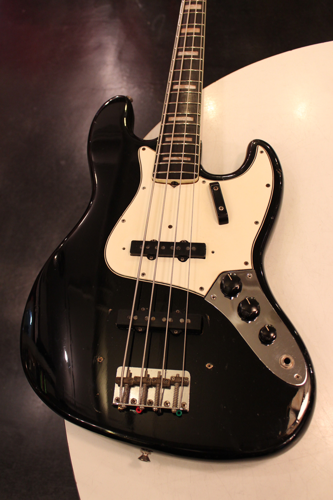 Fender 1967y[Jazz Bass[“Original Black” | GUITAR TRADERS TOKYO