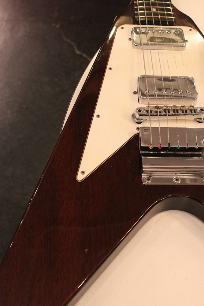 FLYING V /フライングV Gibson 1969y[Flying V[“Walnut Finish”[Marc Bolan | GUITAR