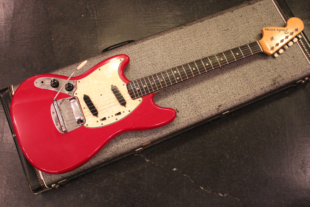 レフティ ムスタング ギター