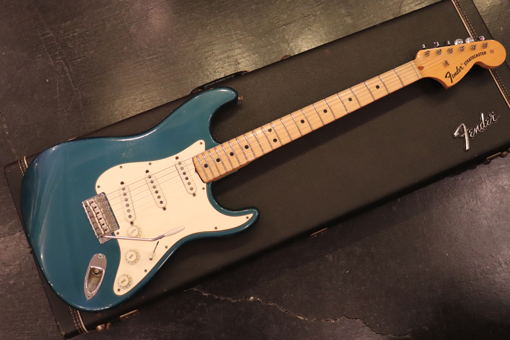 Fender 1971y[Stratocaster[“Original Lake Placid Blue”[Maple