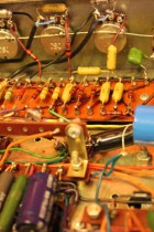 1974-SOUNDSITY-120R-BK
