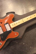 1976-STARCASTER-WN2