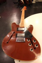1976-STARCASTER-WN2