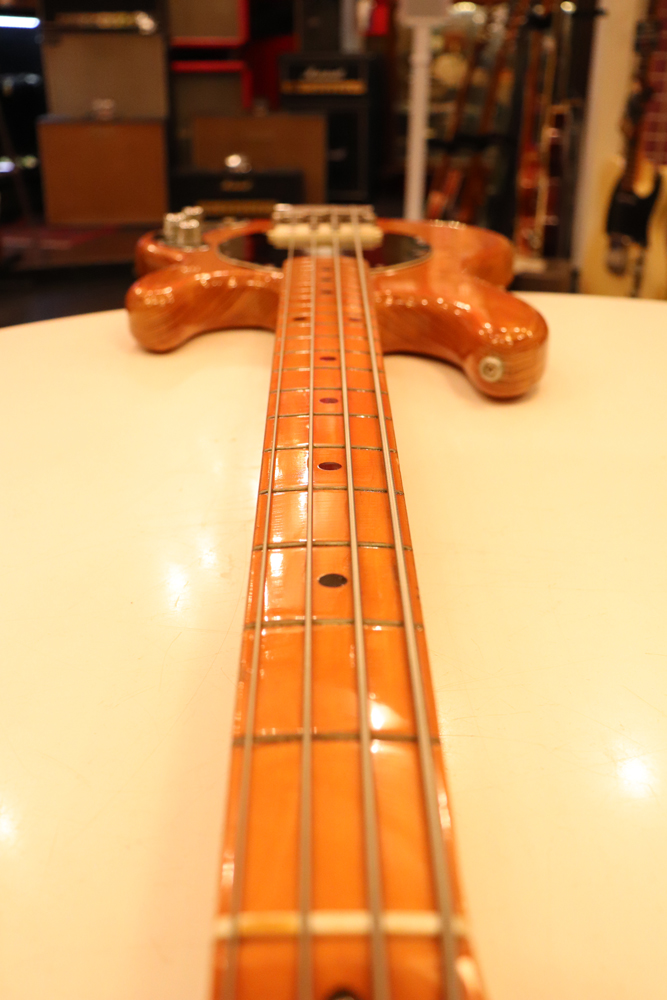 スティングレイ プレアーニー1977年製 MUSIC MAN Stingray 1977年製 税込販売価格 ￥288,000- 中古