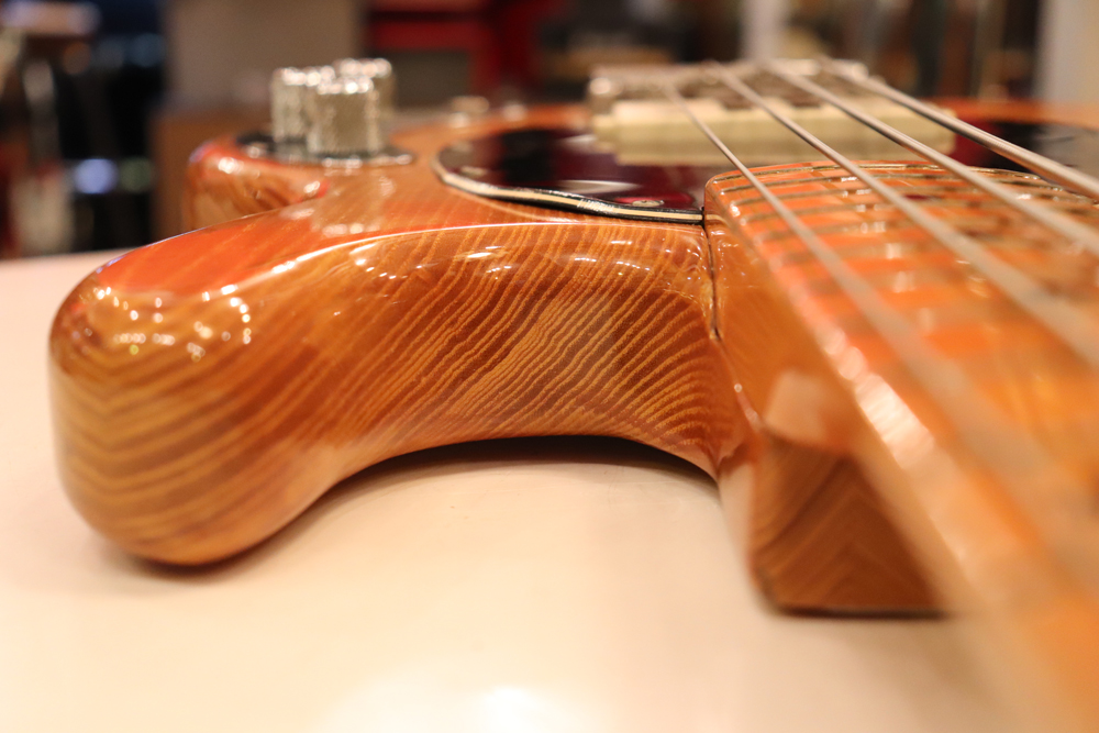 MUSIC MAN 1977y[Sting Ray Bass[“White Pickup” Pre Ernie