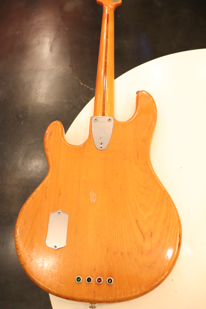 MUSIC MAN 1977y[Sting Ray Bass[“White Pickup” Pre Ernie