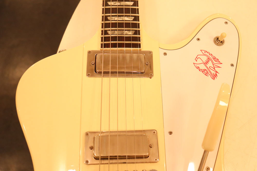 ギター Gibson Firebird ギブソン・ファイヤーバード(Gibson Firebird)【エレキギター博士】