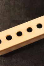 1960-1970's-Fender-ST-PU-COVER-01