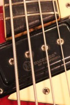 1960s-Mosrite-The-Ventures-Bass-M.RED