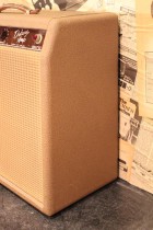 1963-Deluxe-Amp-BR