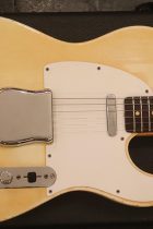 1963-ESQ-WHT-TF0264