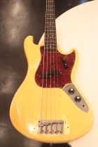 1965-BASS V-WHT-TF0283