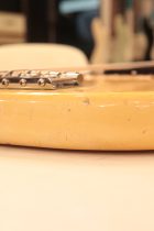 1965-BASS V-WHT-TF0283