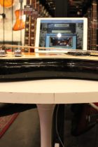 1965-Mosrite-VenturesBass-SB