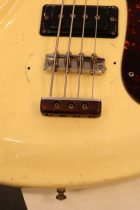 1966-MOSRITE-VENTURES-BASS-WH-TO0007