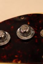 1966-MOSRITE-VENTURES-BASS-WH-TO0007