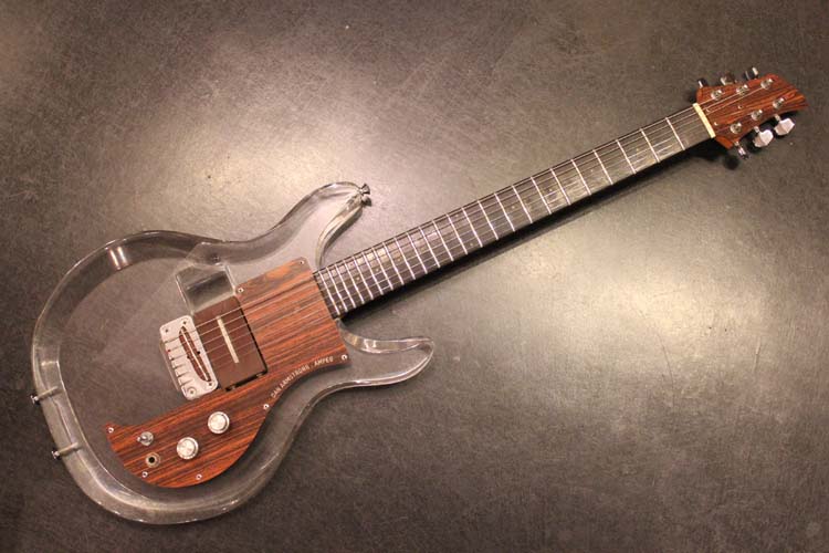 Ampeg 1970y[Lucite Guitar[“with ROCK TREBLE &[COUNTRY BASS