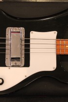 1974-Rickenbacker-4000-JB