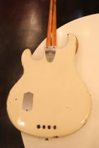 1977-MusicMan-Stingray-Bass-WH-TO0008