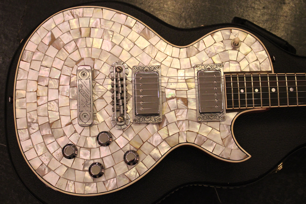 まい Zemaitis 1995y[Custom Deluxe Pearl Front[“40th ANNIVERSARY